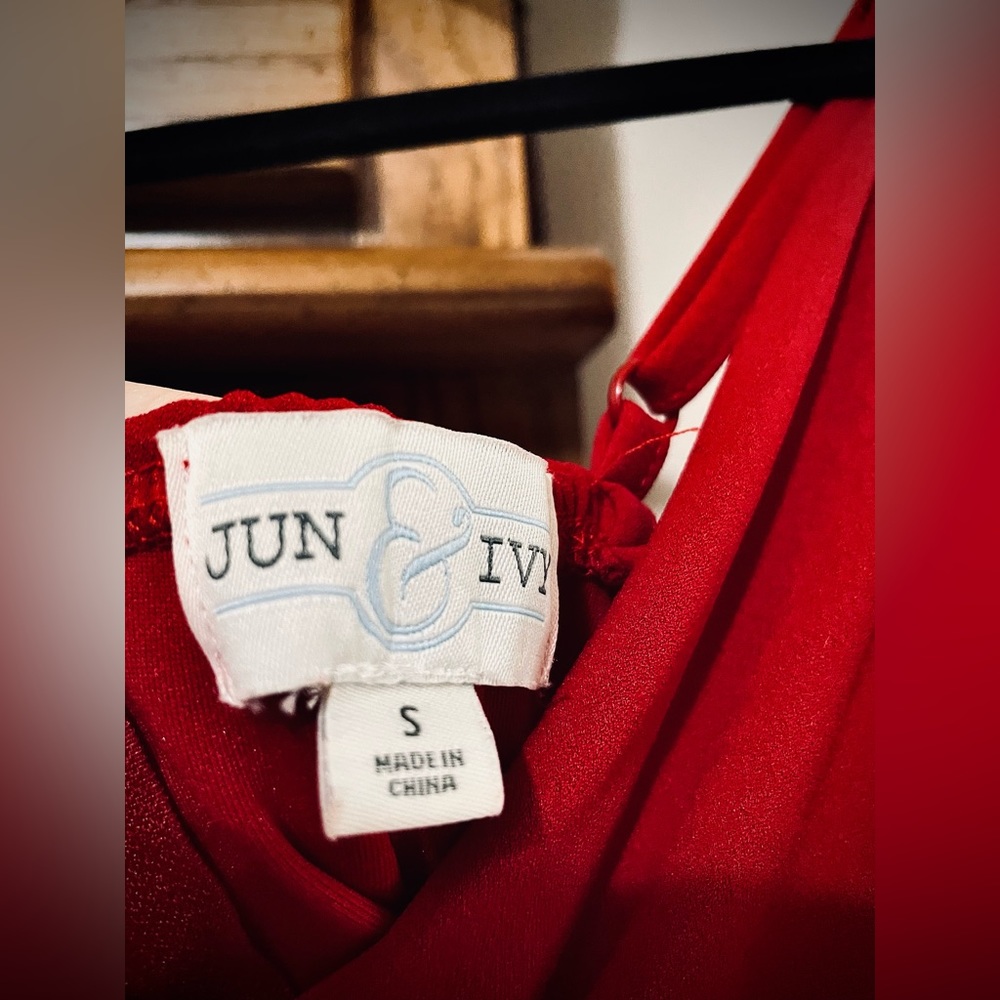 EUC Flattering Red Mini Dress - Picture 4 of 7